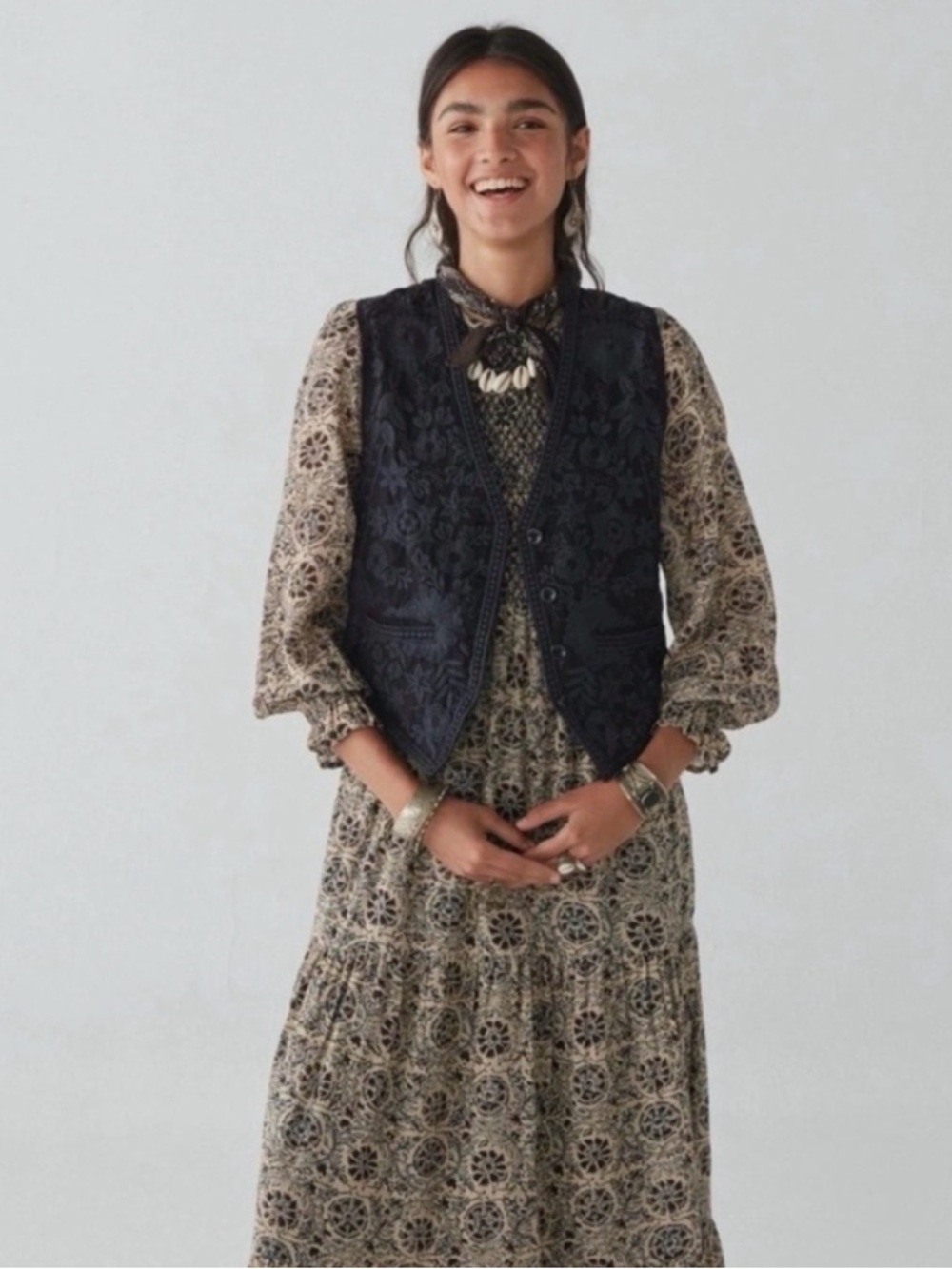 Maison Hotel Embroidered Freddie Vest - small - Picture 13 of 15